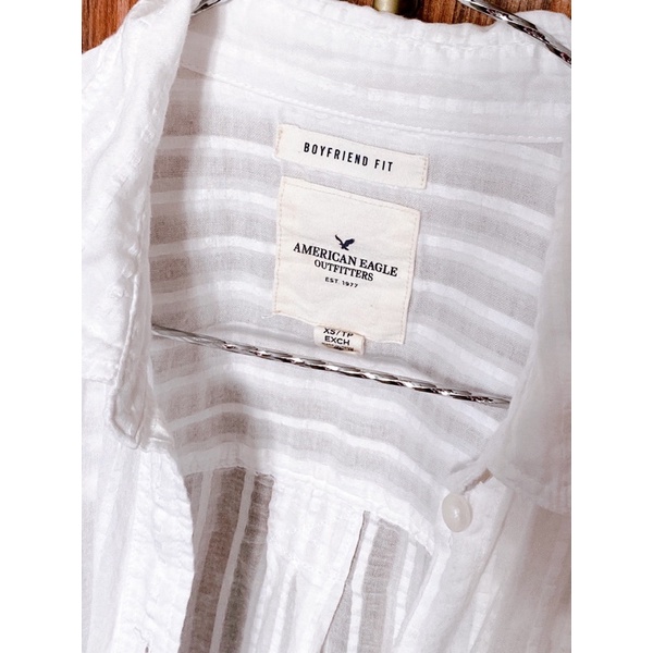 Thanh lý áo sơ mi trắng Boyfriend Fit .