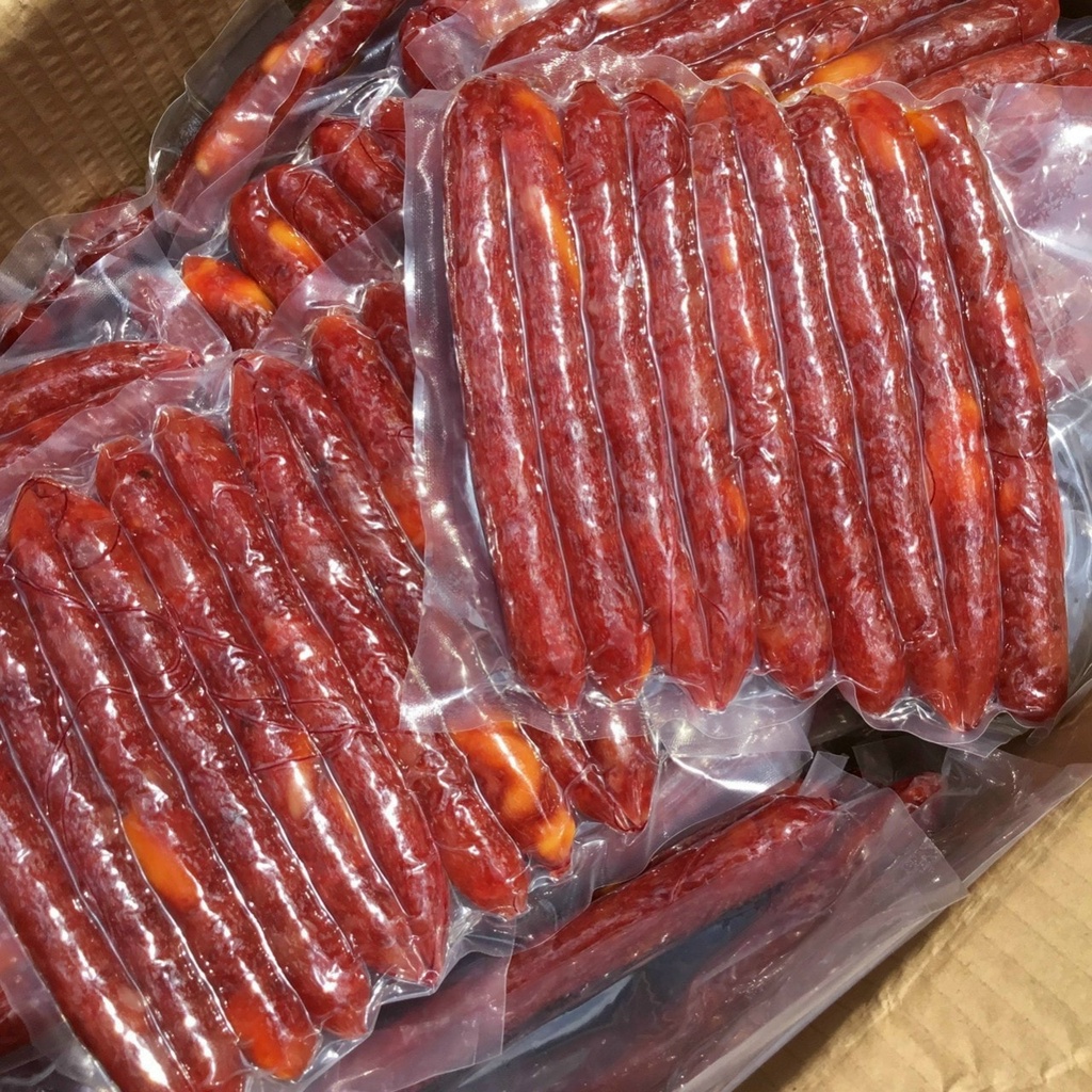 Lạp xưởng tôm trứng muối đặc sản Sóc Trăng | BigBuy360 - bigbuy360.vn