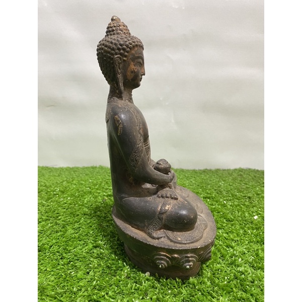 Tôn tượng dược sư bằng đồng
