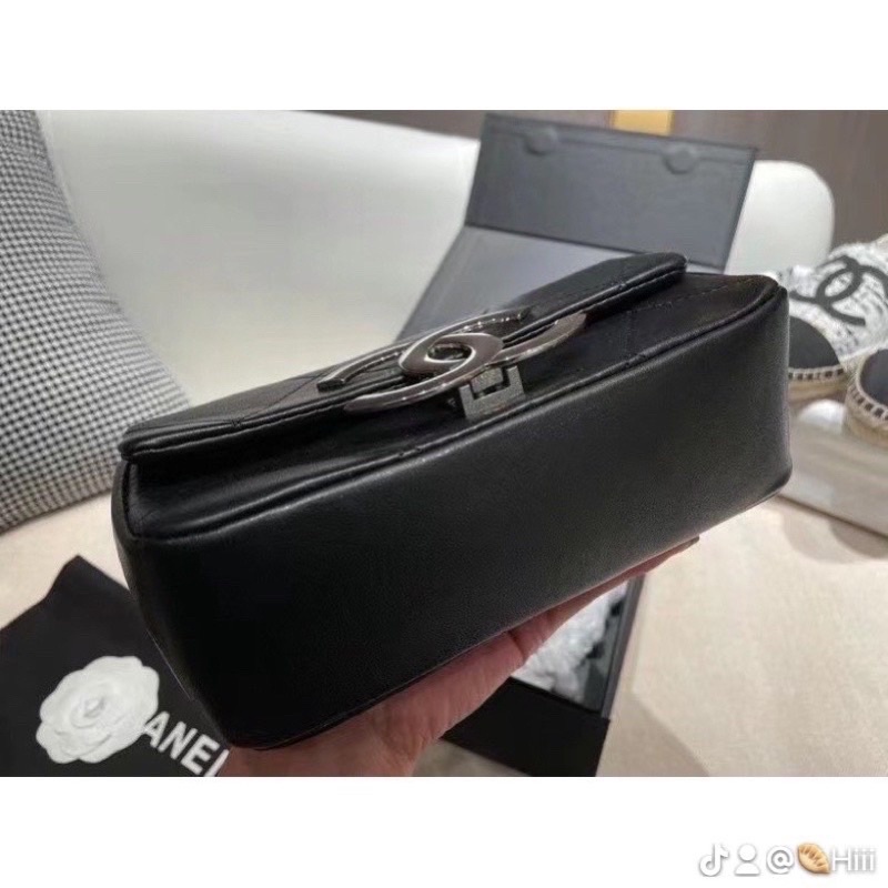 Túi Xách Cao Cấp Ô Trám Khoá Bạc Sz20cm