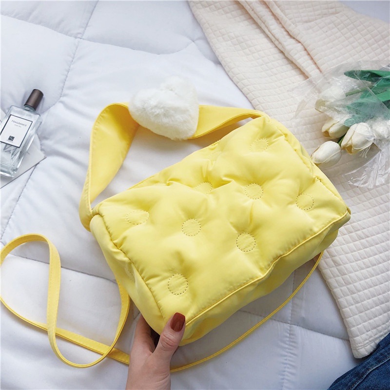 Túi may nổi họa tiết bánh trứng hình vuông dây kéo thời trang cho nữ