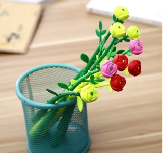 Bút bi nước hình bông hoa
