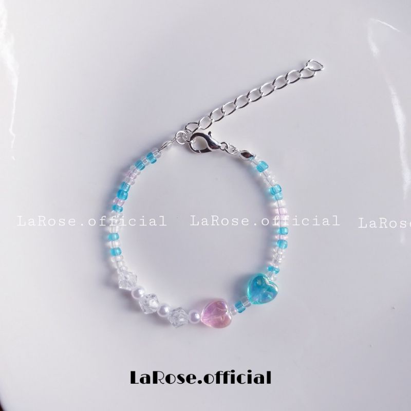 Vòng charm trái tim trong nhiều màu