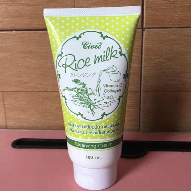 Sữa rửa mặt gạo Civic Rice milk Thái Lan 180ml