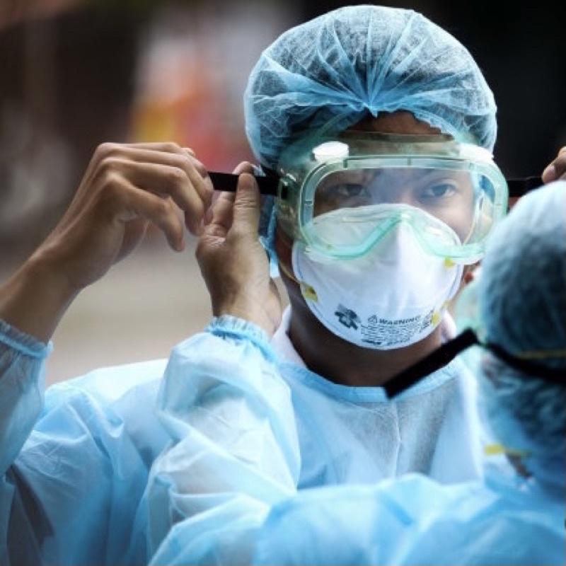 MŨ PHẪU THUẬT BẢO THẠCH NÓN CON SÂU NÓN GIẤY MÀU XANH TIỆT TRÙNG