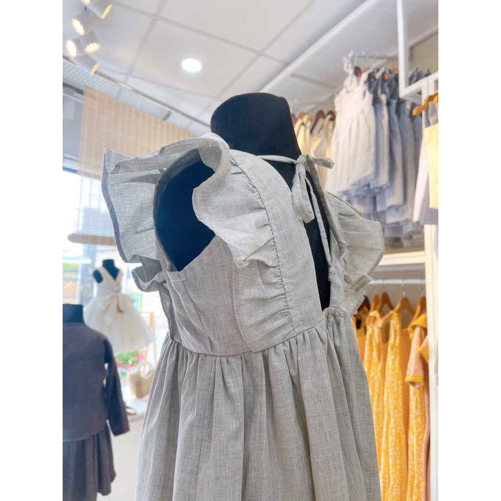 Đầm cánh tiên hở lưng nơ sau màu xám Sora Chan - M018