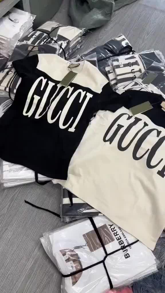 Áo Gucci phối màu nam nữ cao cấp chất cotton co giãn phong cách thời trang trẻ chào hè 2023 | BigBuy360 - bigbuy360.vn