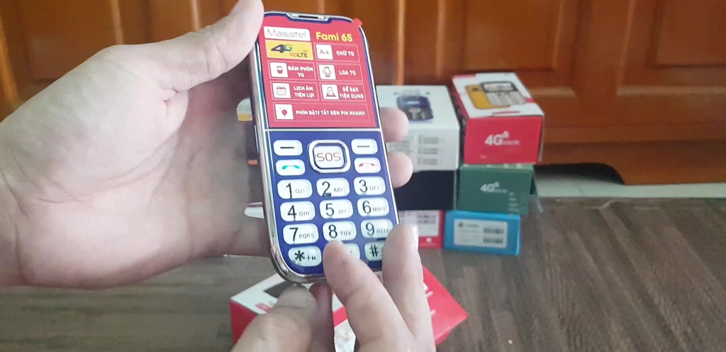 Điện thoại Masstel Fami 65 4G - Gọi HD Call ,Tặng đế sạc , Màn hình lớn , Phím bấm to - Hàng chính hãng | BigBuy360 - bigbuy360.vn