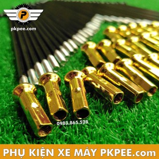 Một Cặp Căm Đen Chân Vàng