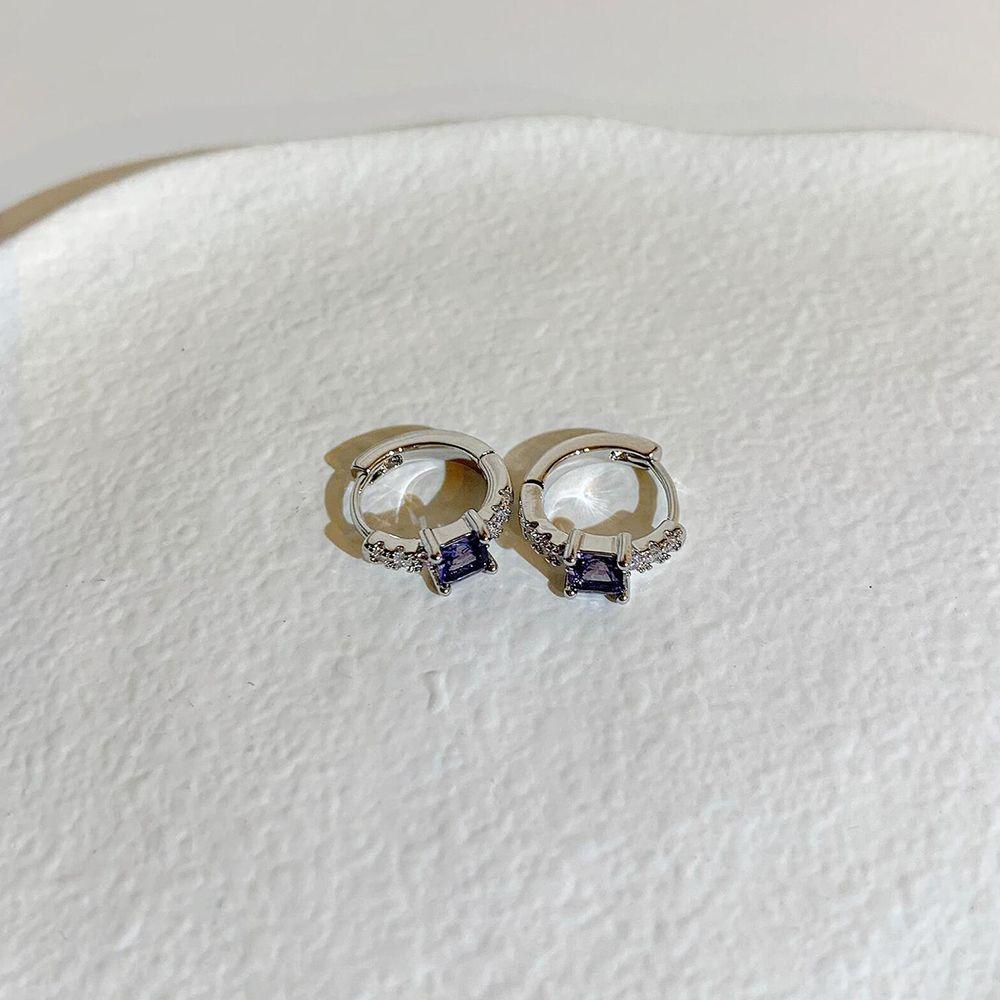 Khuyên Tai Hình Vuông Bằng Đồng Phong Cách Hàn Quốc Sang Trọng Cho Nữ