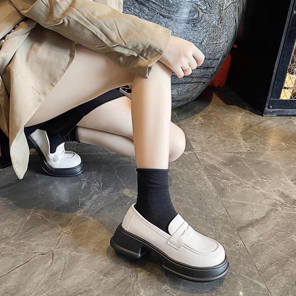 Bốt xuka cổ thấp đế cao 5cm Mũi tròn