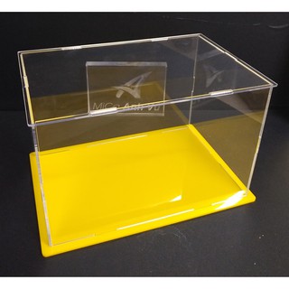 Hộp trưng bày chống bụi 20x13x13cm mica trong đế nhiều màu