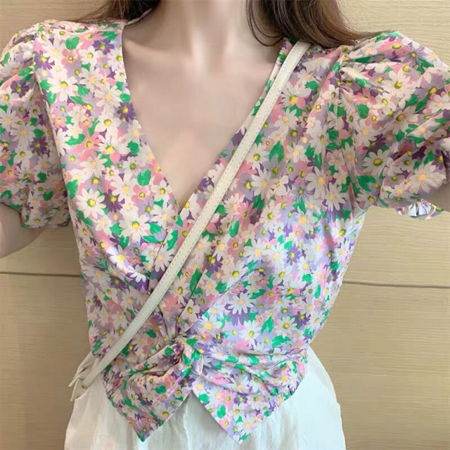 Áo hoa croptop xoắn eo kèm quần