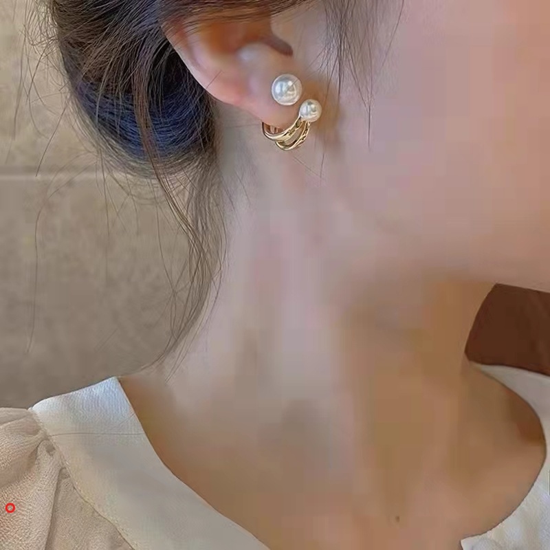 Đôi Khuyên Tai Hình Chữ C / Cánh Bướm Đính Ngọc Trai Giả Thanh Lịch