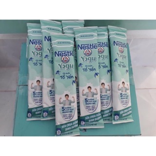 Sữa chua uống bổ sung tổ yến của Nestle