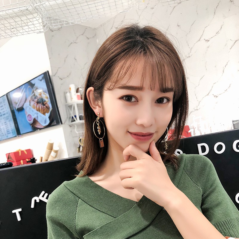 Bông Tai Hình Chiếc Lá Phong Cách Retro Hàn Quốc A187