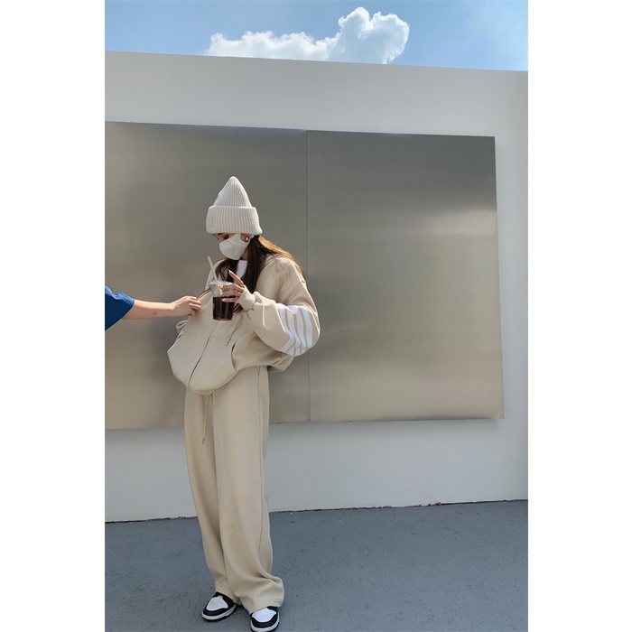 Bộ quần áo Hoodie cotton dáng rộng thiết kế năng động trẻ trung