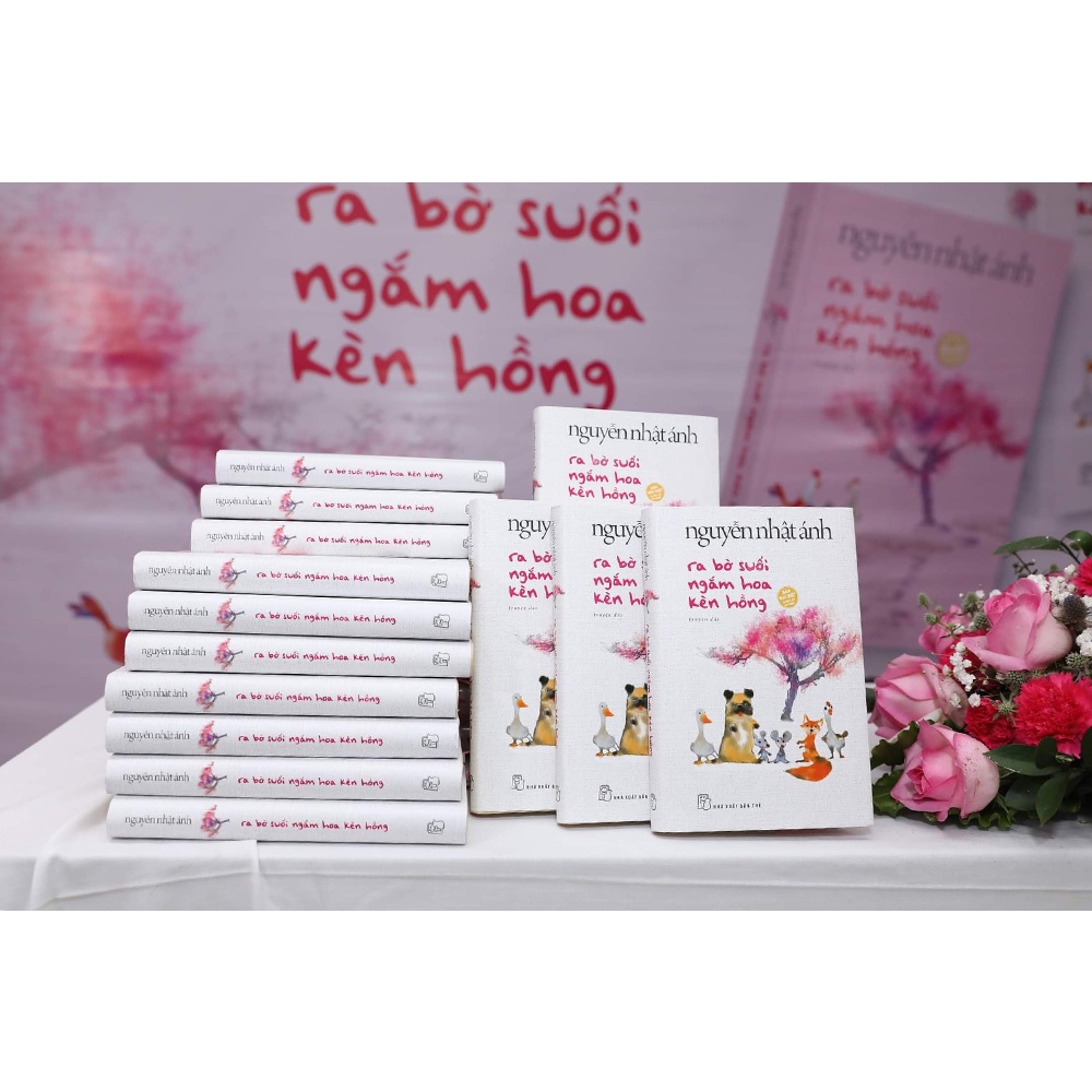 Sách - Ra Bờ Suối Ngắm Hoa Kèn Hồng - Bìa Cứng - Tặng Kèm Bookmark Bồi Hai Mặt + Thiệp Trái Tim In Bài Thơ Của Tác Giả