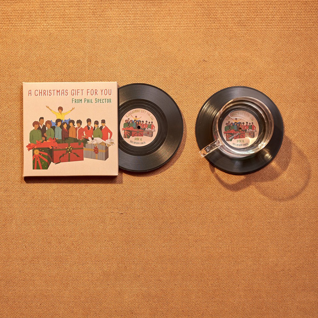 Bộ 2 Lót ly Hình Đĩa Than Giáng sinh A Christmas Gift for you From Phil Spector - CS034