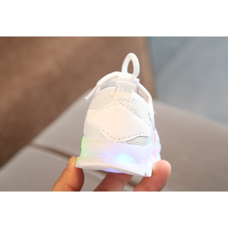 Giày sneakers đèn LED thêu hoa cho trẻ em