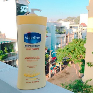 Sữa dưỡng thể Vaseline Intensive Care - Deep Restore 725ml (Vàng)
