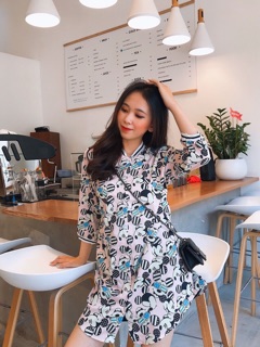 Đầm suông in Mickey 3D, hình thật 100%
