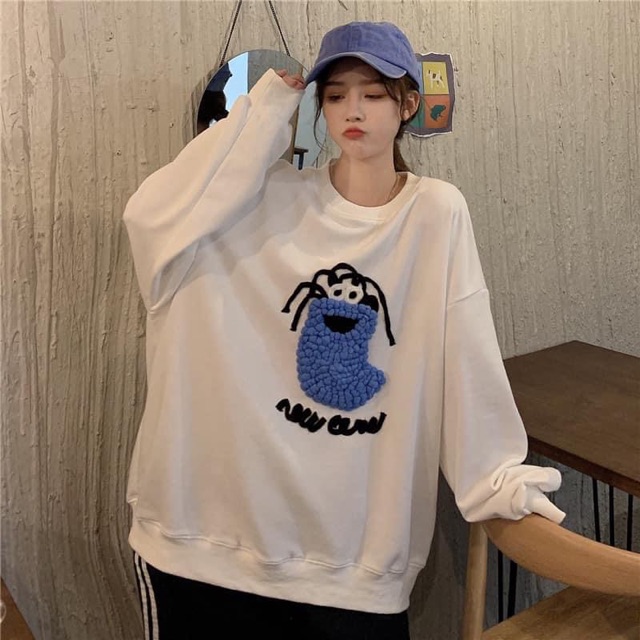 Áo nỉ nữ in hình