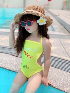 Bikini bé gái