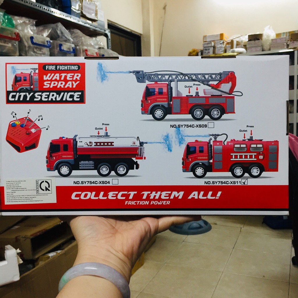 Xe cứu hỏa San You Toys SY754C-XS11 tỉ lệ 1:16 có đèn có âm thanh có thể phun nước
