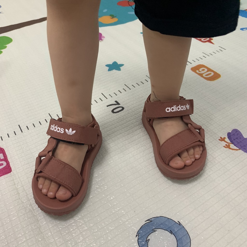 Xăng đan Đế Mềm Chống Trượt Thoáng Khí Thời Trang Mùa Hè 2020 Cho Bé Trai