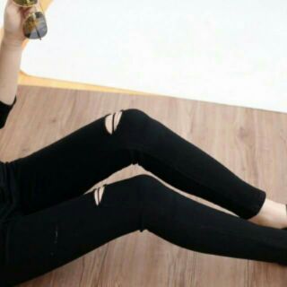 Quần bò đen skinny