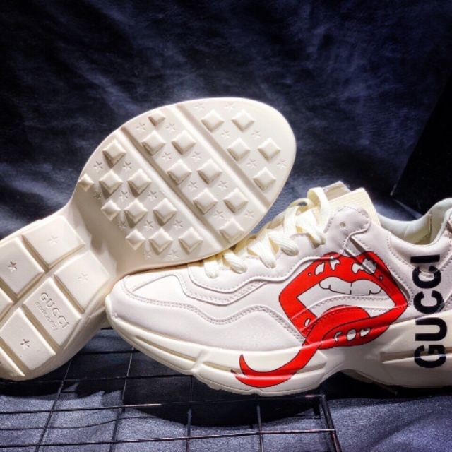 Giày thể thao nam nữ Guci hình môi lè lưỡi