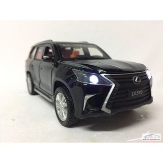 ​Mô hình đồ chơi xe Ô Tô LEXUS LX570 2018 1:32