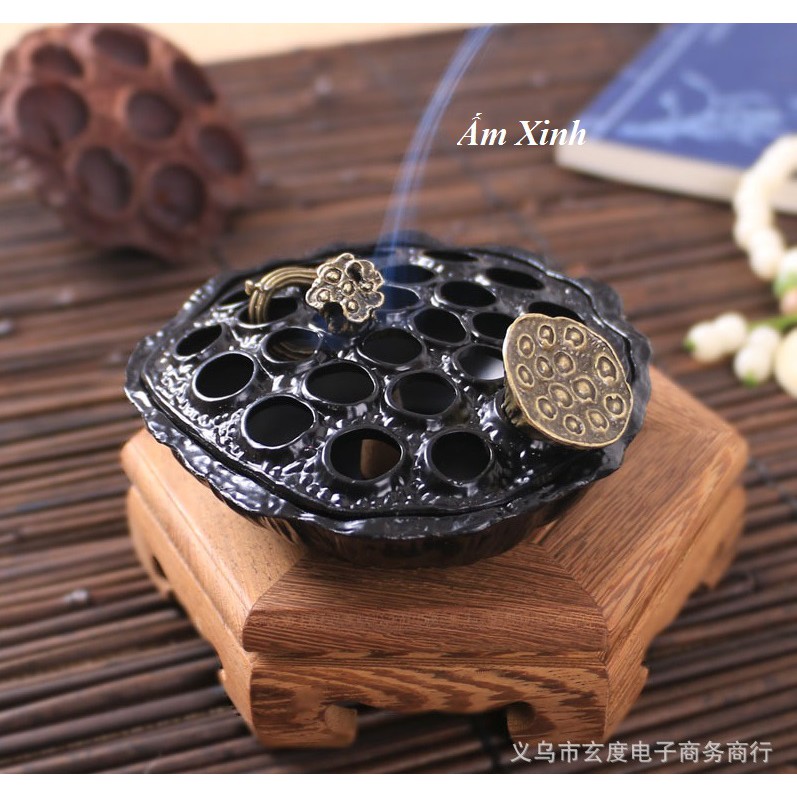 Lư hương đốt trầm + Đế gỗ Đàn Hương