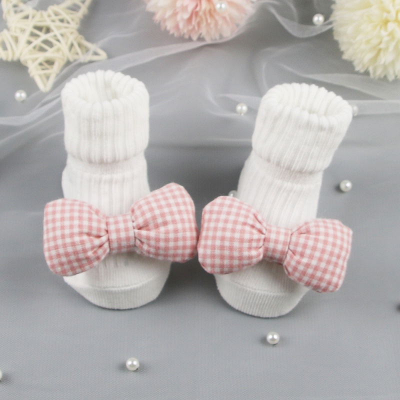 Đôi vớ cotton họa tiết caro đính nơ dễ thương cho bé