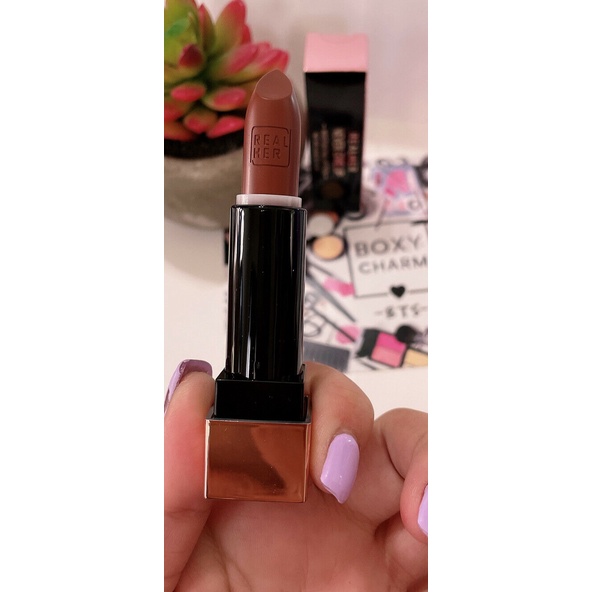 Son môi REALHER Moisturizing Lipstick Màu Never Give Up