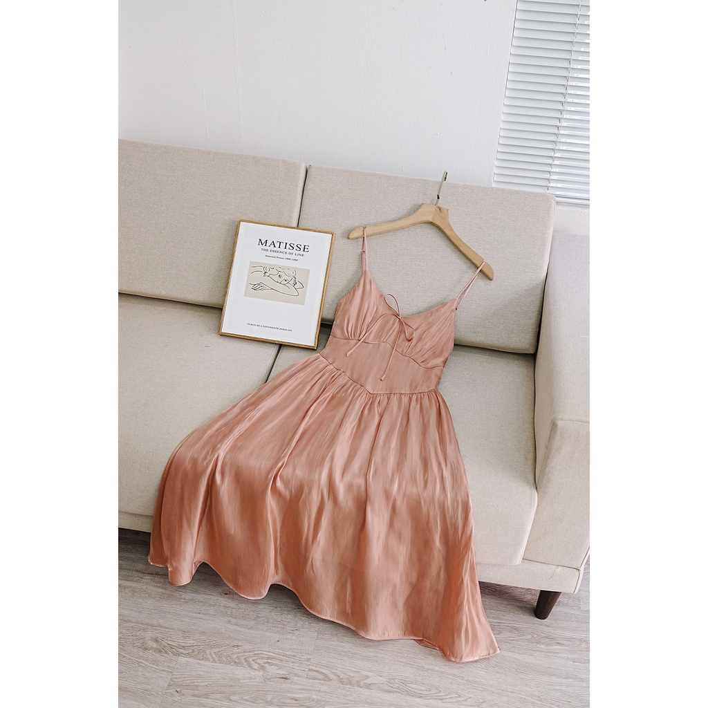 Đầm Maxi VIENNE TRAN Hai Dây Nhún Ngực V63M22H018
