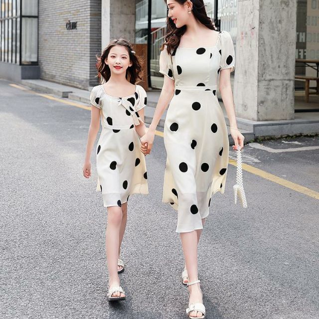 Váy đôi mẹ và bé mới nhất 2020