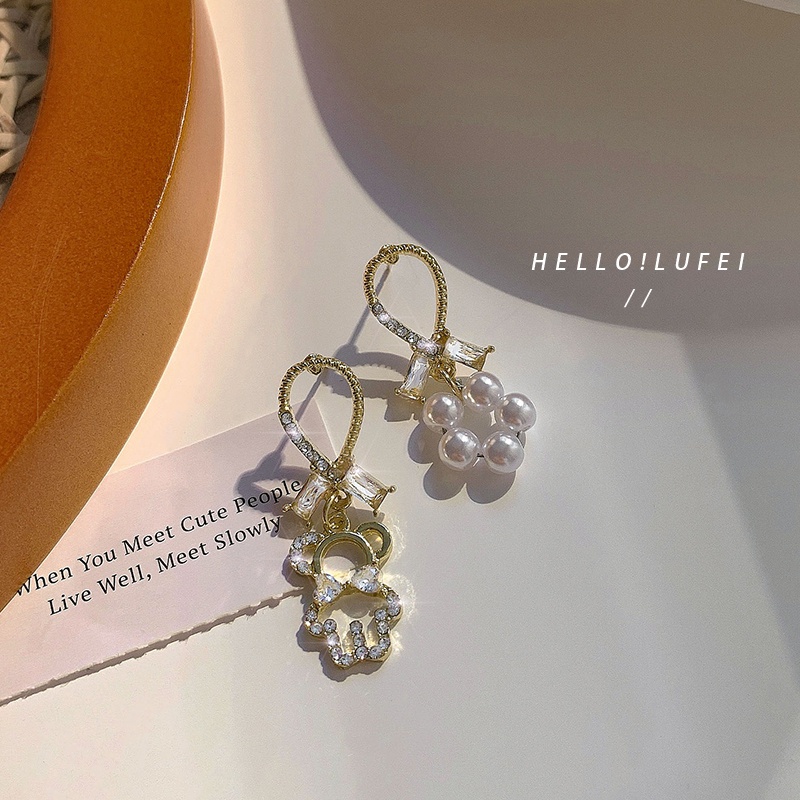 Khuyên Tai Đính Ngọc Trai Thiết Kế Đơn Giản Thanh Lịch