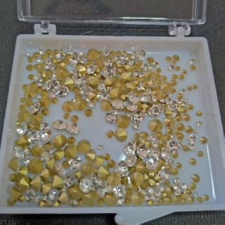 Phụ kiện nail đá móng chân nhọn mix
