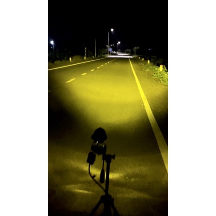 Bi cầu trợ sáng Laser phá sương 70W 12.000lumens chiếu xa ~500 mét. Lắp ô tô xe máy BH 12 tháng [ Giá 1 bi ]