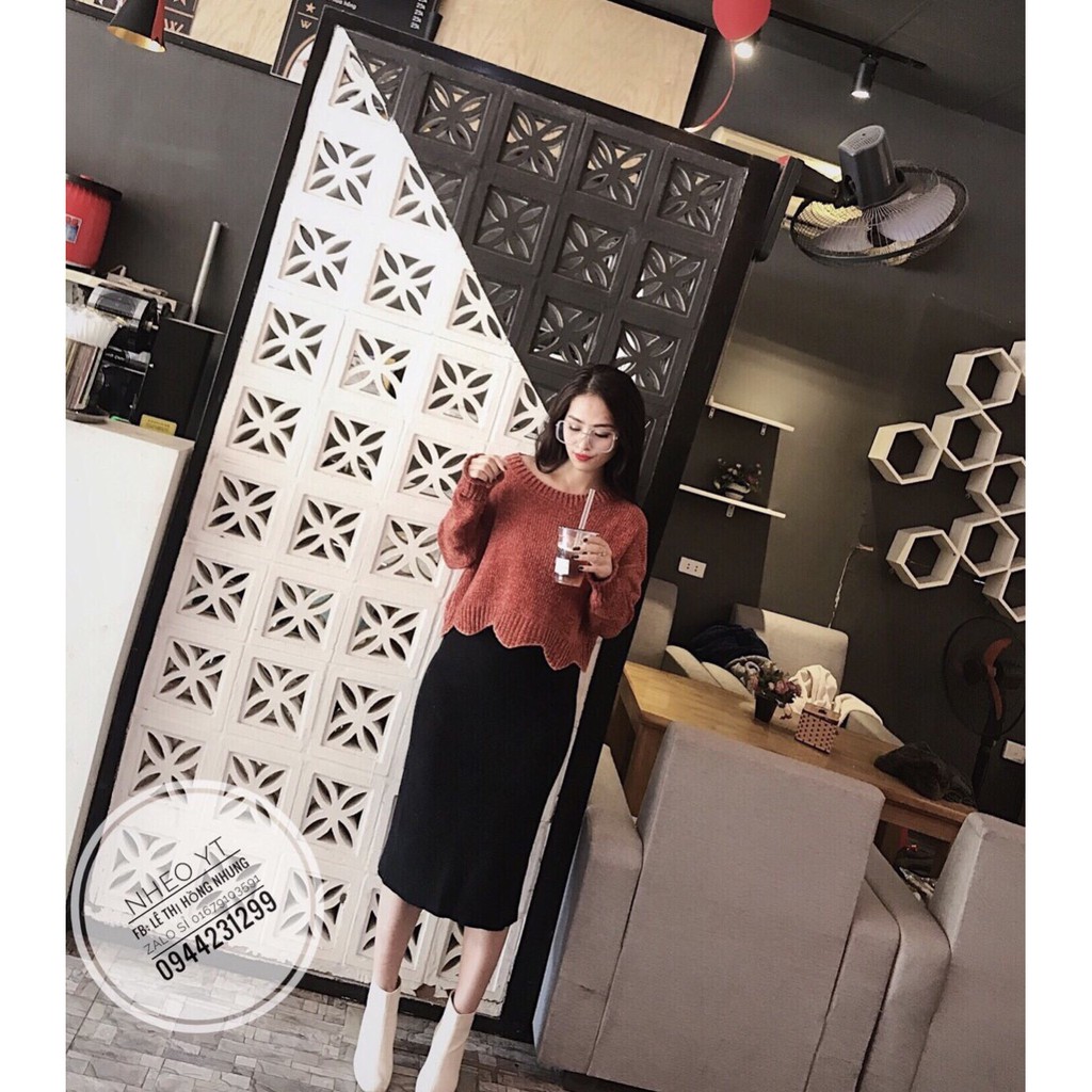 Áo croptop nhung gấu lượn sóng