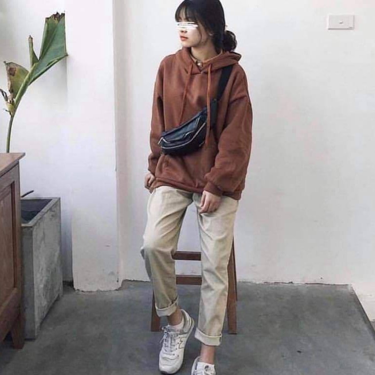 Set 1 áo hoodie nâu + 1 quần kaki be unisex