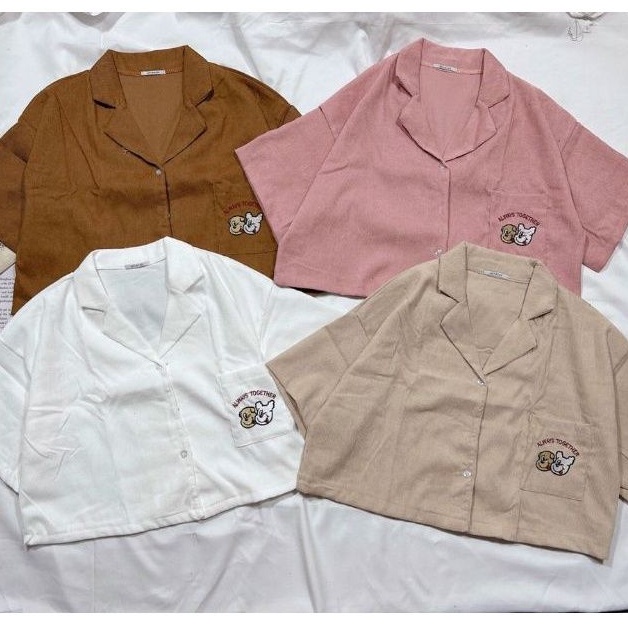 Áo Sơ mi Cổ vest croptop nhung gân thêu hình - PC