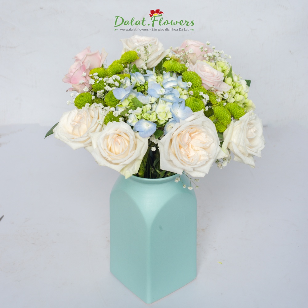 Bình gốm vuông đáy Dalat.flowers - Bình cắm hoa trang trí nhà cửa, văn phòng