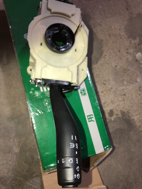 Sản phẩm gia đình làm: Công tắc tổng hợp JK 3022A .