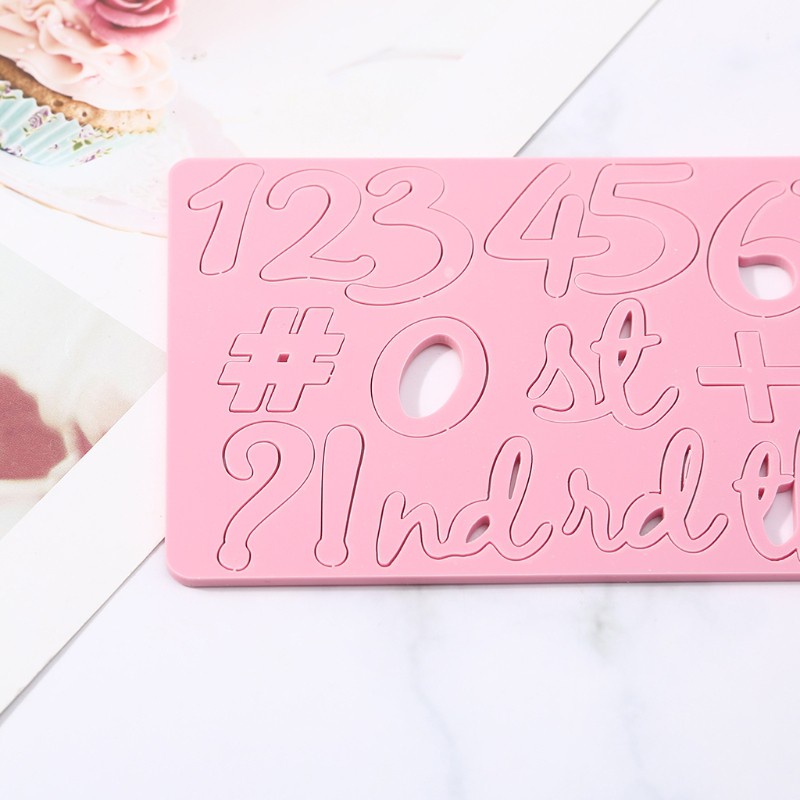 Khuôn cắt bánh làm từ Acrylic họa tiết chữ số trang trí bánh Fondant kèm cọ sử dụng tiện lợi
