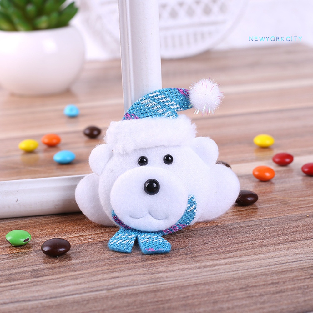 Trâm Cài Áo Hình Ông Già Noel Dễ Thương Có Đèn LED