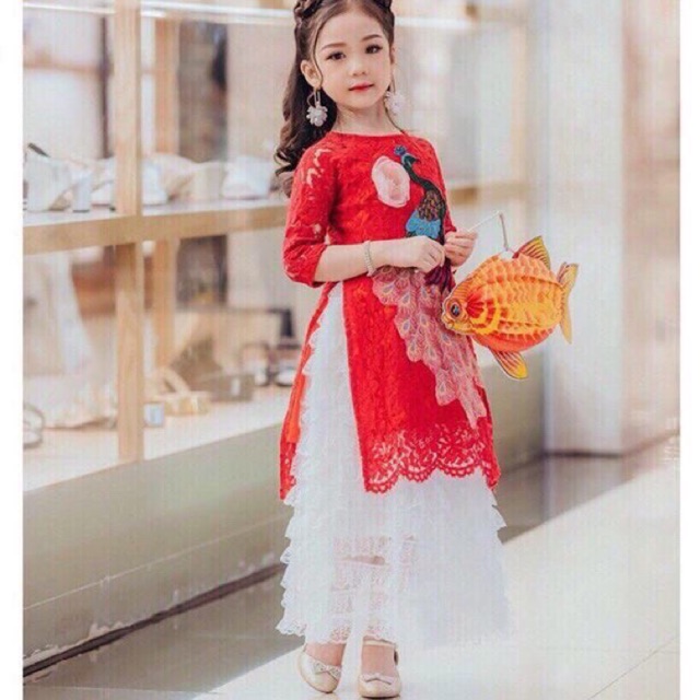 Váy len công đỏ