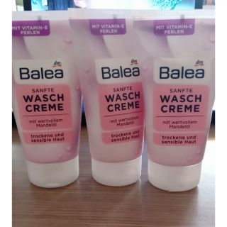 Sữa rửa mặt Balea Sanfte Waschcreme cho da khô và da nhạy cảm 150 ml